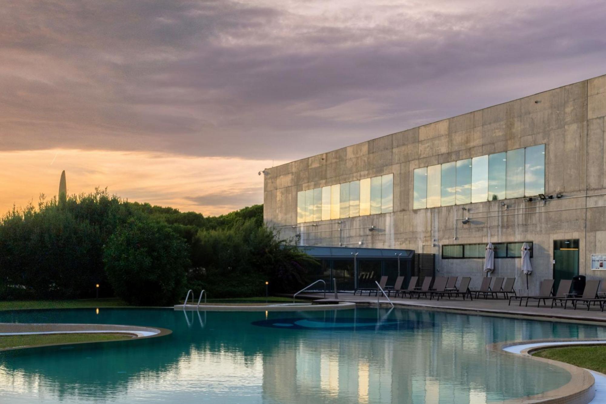 Ac Hotel Gava Mar Екстериор снимка